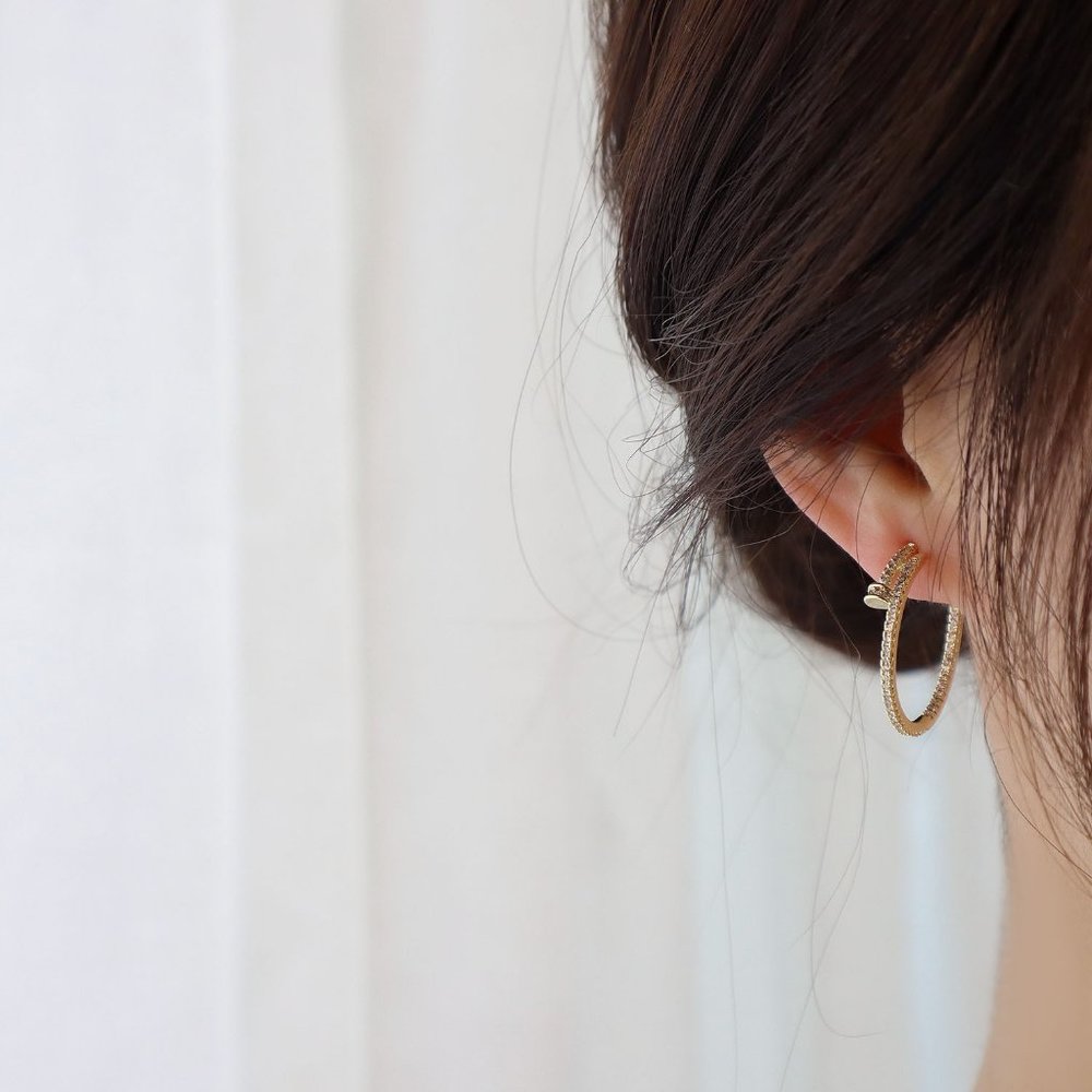 NEW 14K Gold Plated Round Diamond Nail Hoop Earrings - Picture 4 of 11